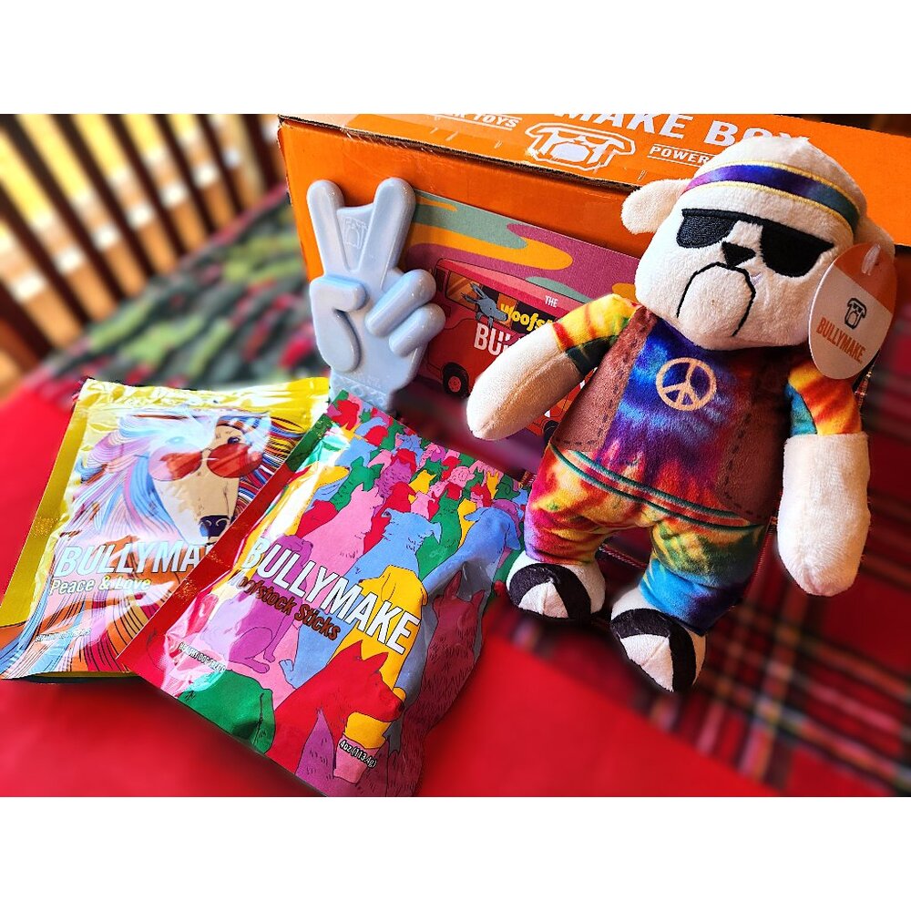 BULLYMAKE Dog Woofstock Theme Toy n Treat Box Power Chewer New in Box